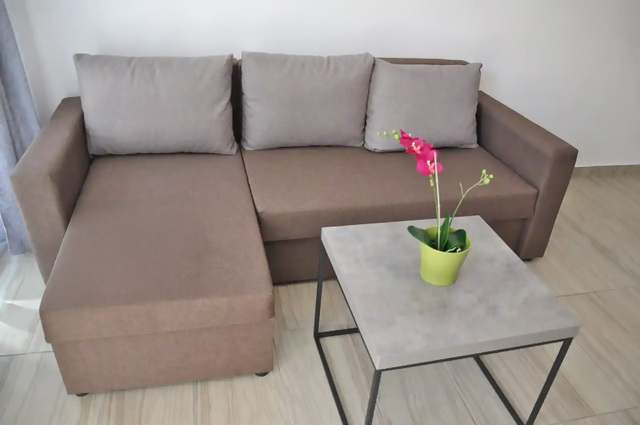 apartment-4e64b12c349b007c3606a9bfb584d703-copy.jpg
