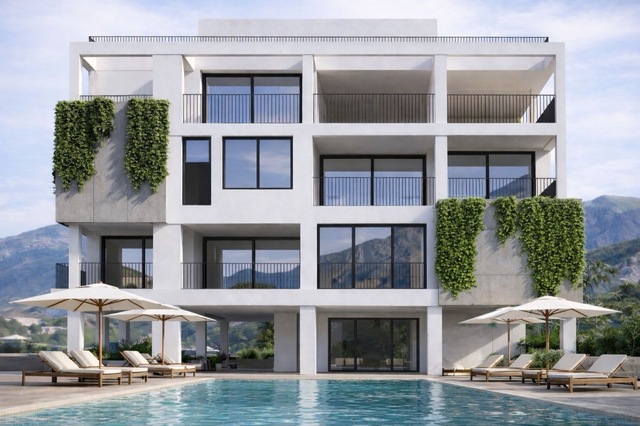 penthouse-pinatas-9-pool-large.jpg