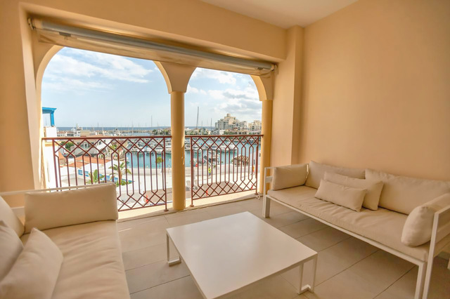 Luxury Marina Living – photo 1
