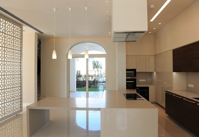 detachedHouse-12-large.jpeg