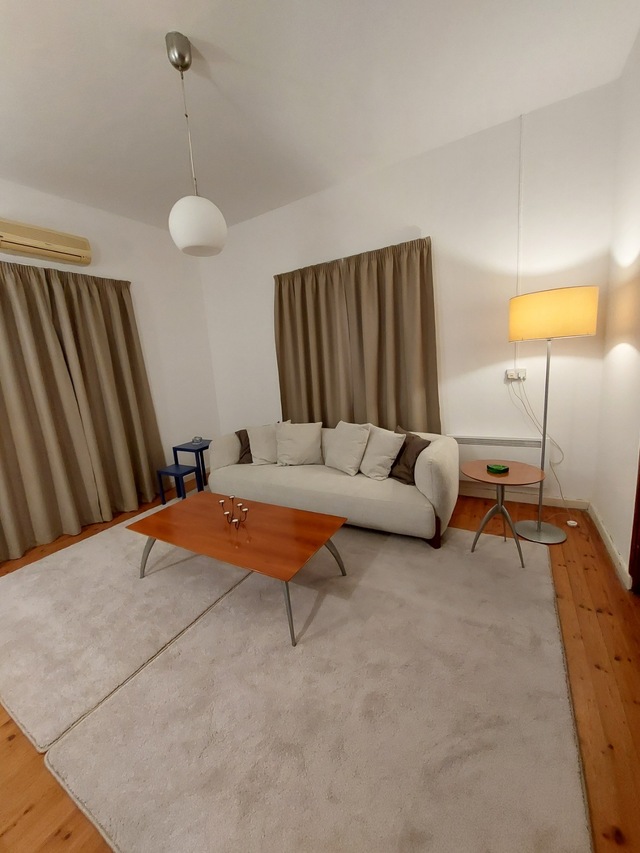 detachedHouse-img-5504.jpg