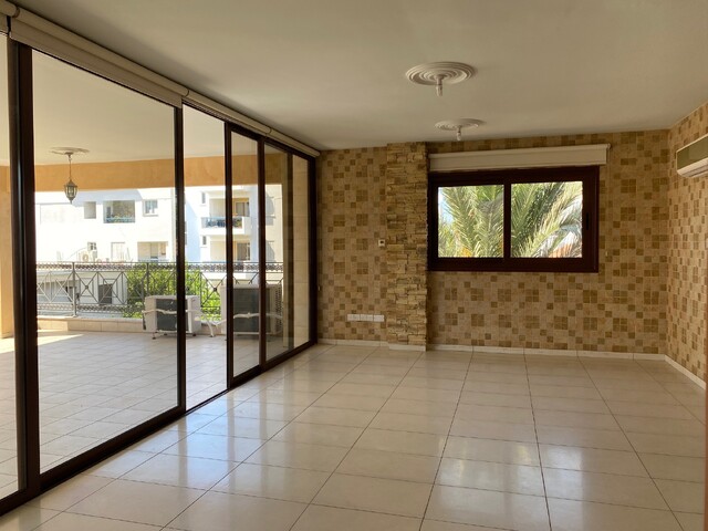 apartment-b201-next-kitchen.jpg