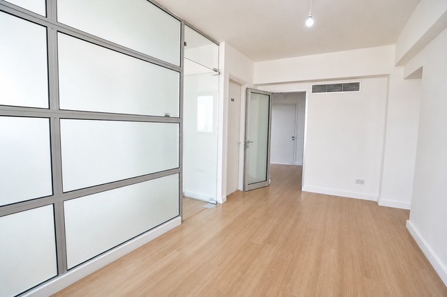 realEstateForBusiness-chatgpt-image-jun-16-2026-09-26-43-am-large.jpg