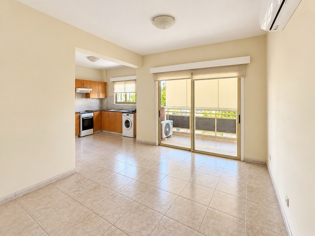 Convenient Location – photo 1
