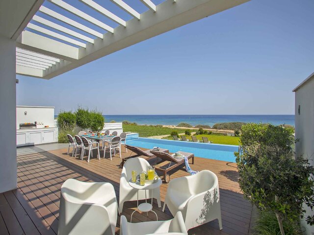detachedHouse-protaras-holiday-villa-eponine-2018-00007-copy.jpeg