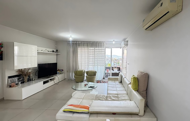 penthouse-whatsapp-image-2025-09-25-at-082955-3-copy.jpeg