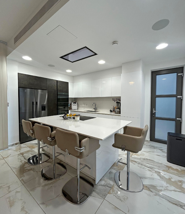 detachedHouse-ad0bc477-6f73-4cf2-b8f5-5e906a19bee7-copy.jpg