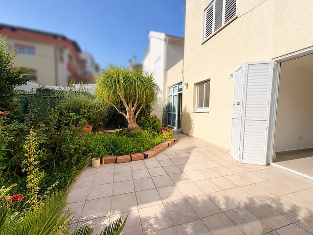 detachedHouse-chatgpt-image-aug-5-2026-02-12-44-pm-large.jpg