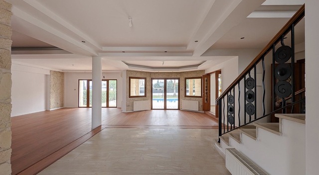 detachedHouse-screenshot-2026-01-29-at-113904-am-large.jpg
