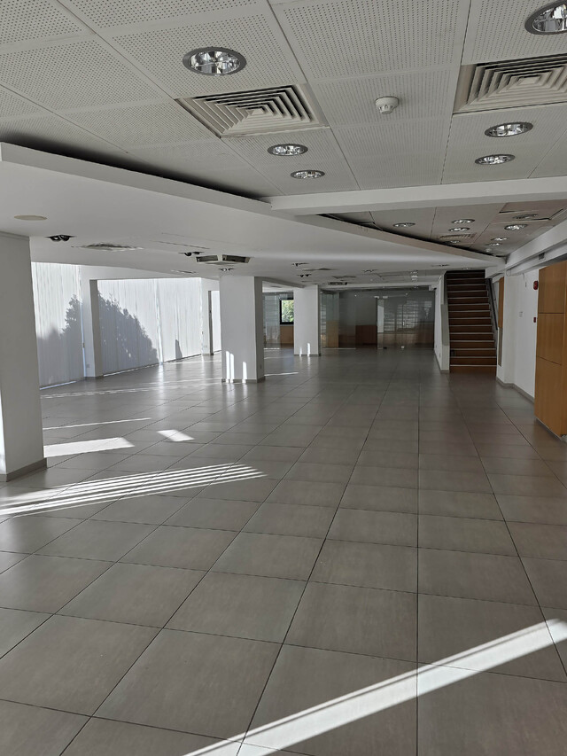 realEstateForBusiness-20250930-162325-copy.jpg
