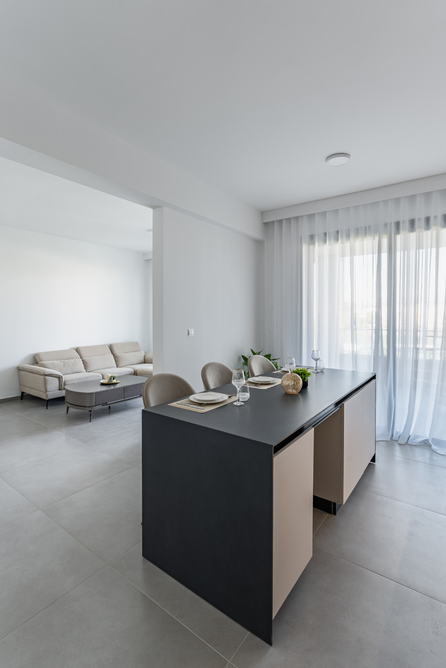 penthouse-kitchen1.jpg