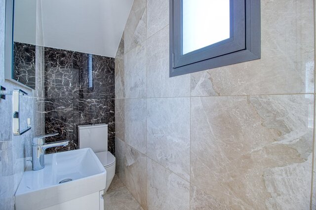 detachedHouse-temp-1781017283739-photo-1781017283728.jpg