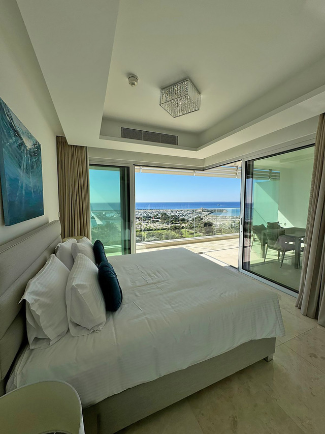 apartment-beachfront-2-bedroom-apartment-for-sale-in-limassol-15-copy.jpeg