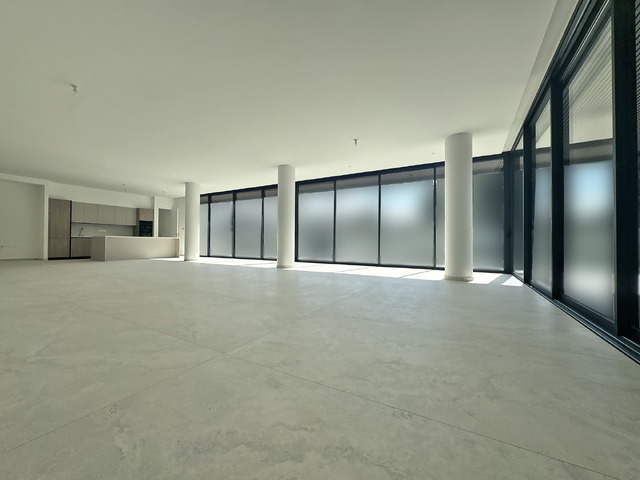 A Full Floor Masterpiece – photo 1