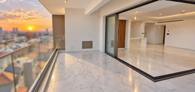Penthouse with Sea Views – photo 2