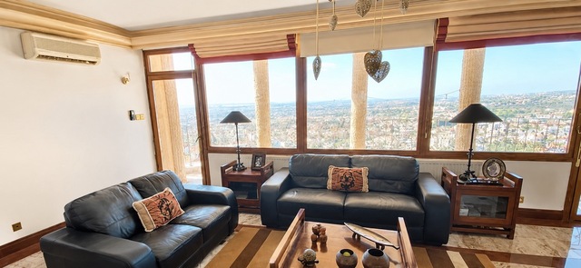 Prestigious Mansion With Panoramic Views – photo 3