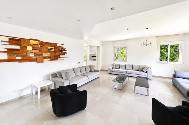 detachedHouse-chatgpt-image-jun-25-2026-12-01-06-pm-large.jpg