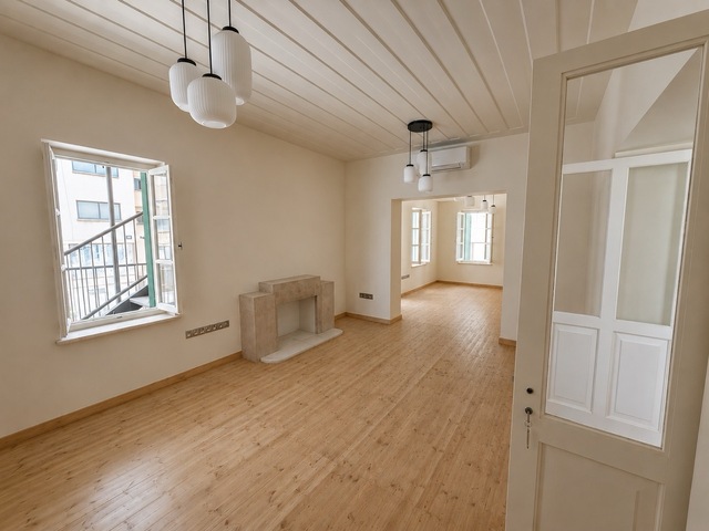 realEstateForBusiness-chatgpt-image-jun-12-2026-11-03-51-am-large.jpg