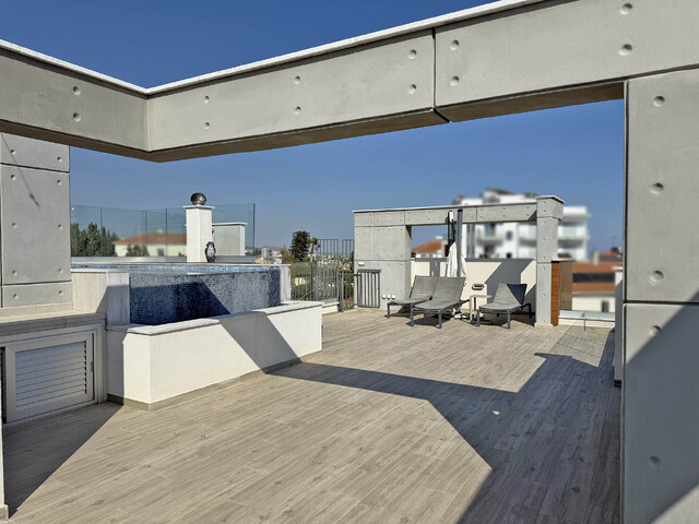 Skyline Views Luxury Penthouse – photo 3