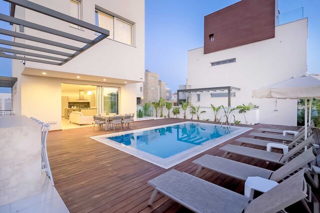 detachedHouse-cnv1-35-copy.jpg
