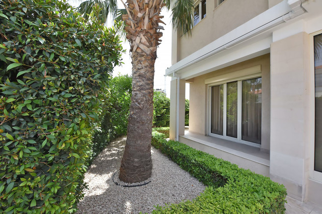 Exclusive Poolside Family Villa – photo 4