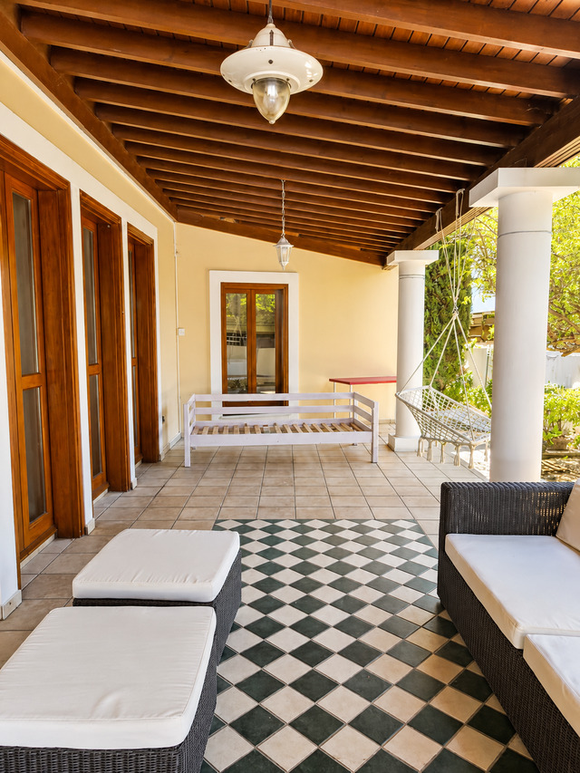 Spacious Family Home in Prestigious Engomi – photo 7