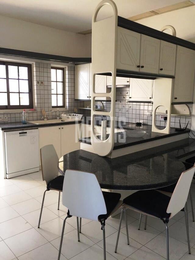 apartment-5e8bc1cc-c170-45f2-ae27-ede1b4eb7d4b_Wtr.jpeg