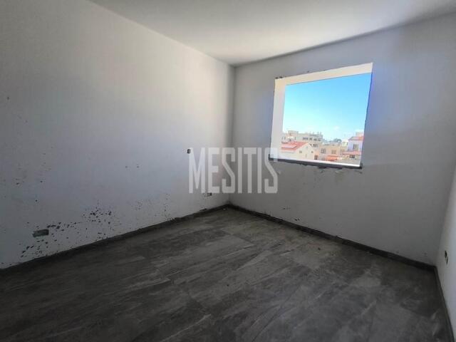 apartment-f76f8792-61a9-4f01-a69d-3e4f0e1dd293_Wtr.jpg