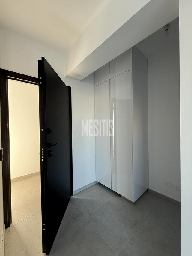 apartment-a9c22b3d-a5ea-4a0e-907f-a1e4fc3bbd8a_Wtr.jpeg