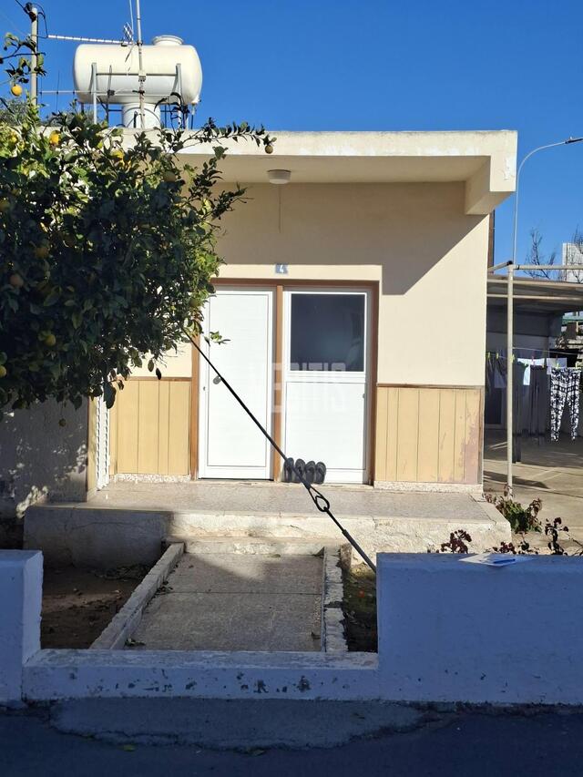 detachedHouse-8f35ef61-6e89-4f5a-9804-9455cbfbe440_Wtr.jpg