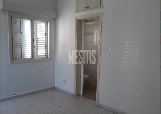 apartment-9c7abd58-27c0-4f63-a8f9-50ee9477ea0a_Wtr.jpg