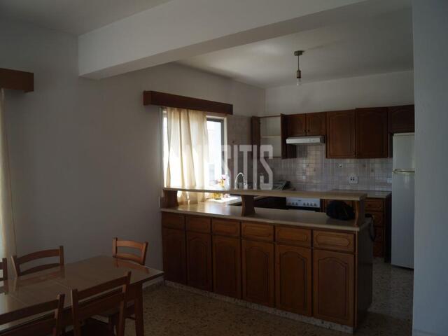apartment-e7846a58-4e15-43f3-9e73-49c1b5261a70_Wtr.jpeg