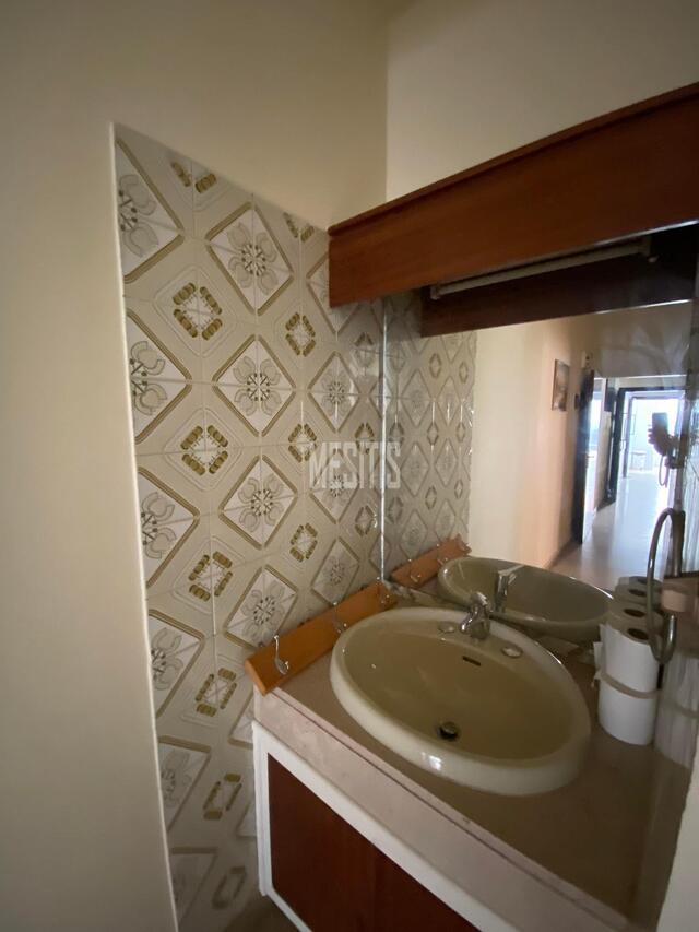 apartment-badd4a43-1e6f-4490-bcef-657c692f0891_Wtr.jpg