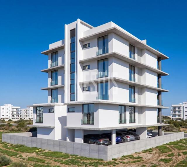 apartment-a4202267-03b6-4efd-8946-3e9fc8d8ddc7_Wtr.jpg