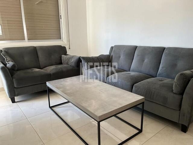 apartment-ce58e00c-2614-41c4-854b-ee9ea2f1fc54_Wtr.jpeg