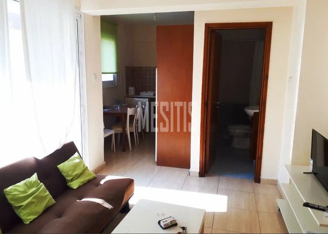 apartment-ca4c0d1a-310e-4771-a4ea-cf4545807fce_Wtr.png