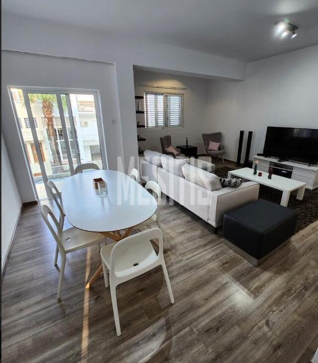 apartment-fdbd759b-d0cc-4b9e-9517-7740cd52adf4_Wtr.jpeg