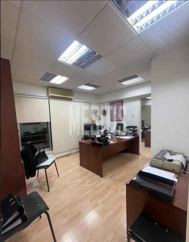 office-4fbe3f75-be5c-4532-9f79-186bd363e11d_Wtr.jpg