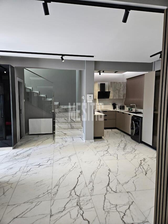detachedHouse-b321e123-9440-4f43-a236-d28ba34a1525_Wtr.jpeg