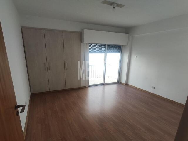 apartment-759da8fd-a636-47a5-baef-a70fd1ff93a6_Wtr.jpeg