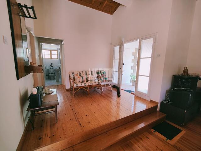 detachedHouse-a738dae3-94c8-4178-b947-22c200ca9506_Wtr.jpeg