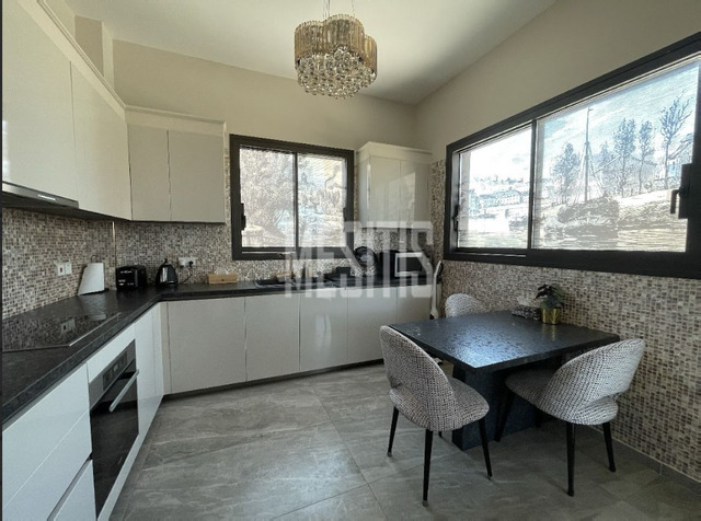 apartment-75edbfd8-a338-4ef6-94f2-c7a2ef4aa785_Wtr.png