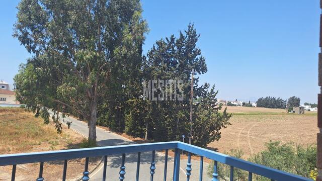 detachedHouse-a4b52071-8942-4087-bafd-3f7150682852_Wtr.jpg