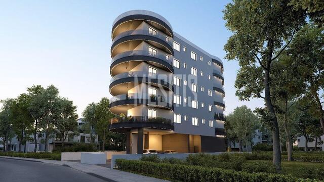apartment-e5e3d2e1-1c3c-4c3c-aaf2-4ed0fca175c1_Wtr.jpeg