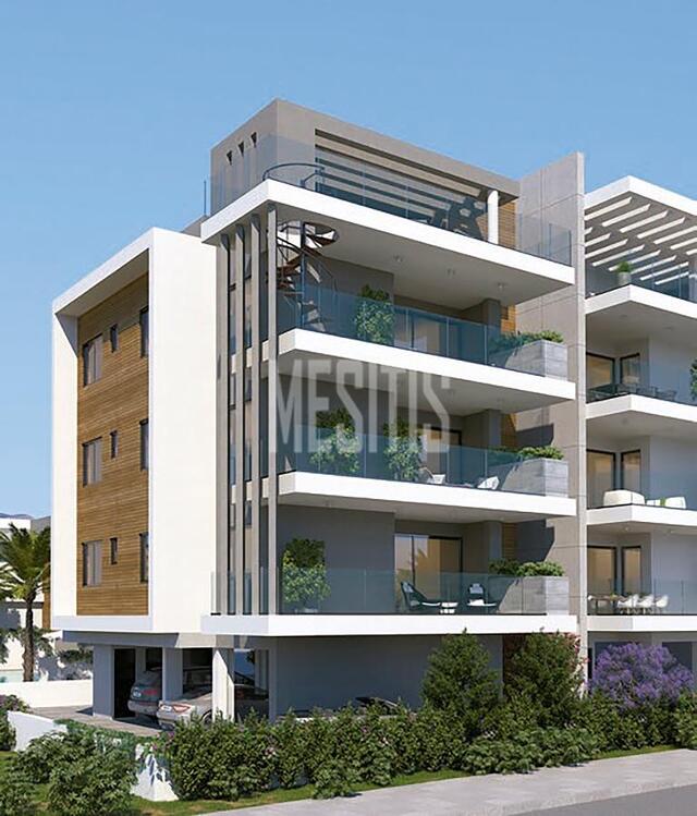 apartment-d5010eb1-5cbc-451f-9382-7f07eed53ea9_Wtr.jpeg