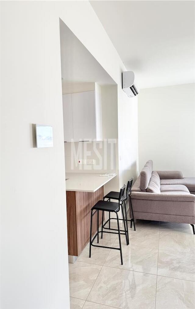 apartment-6f7c33fa-5dec-4f6b-810e-ab02c5508a25_Wtr.jpg