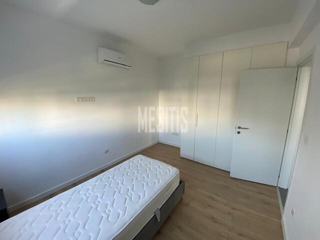 apartment-64266f4a-404f-4a4b-872f-a7e9b1aad2bd_Wtr.jpg