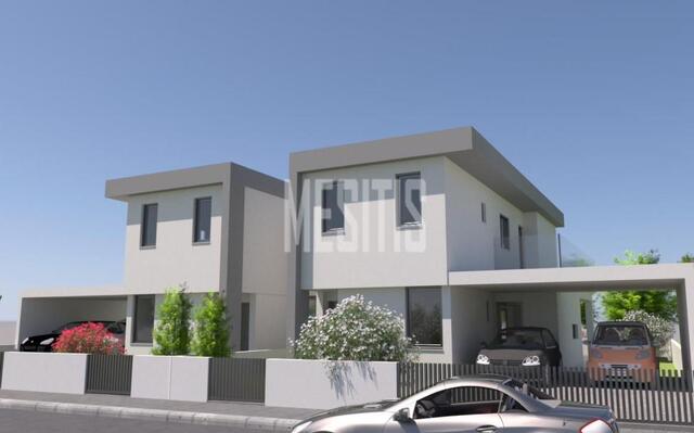 detachedHouse-ccee6d31-0291-4d53-833d-0898f7e49584_Wtr.jpg