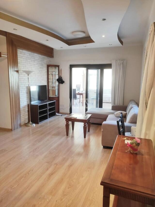 apartment-e4ba8730-755e-4303-96c4-57d7529e38a4_Wtr.jpeg