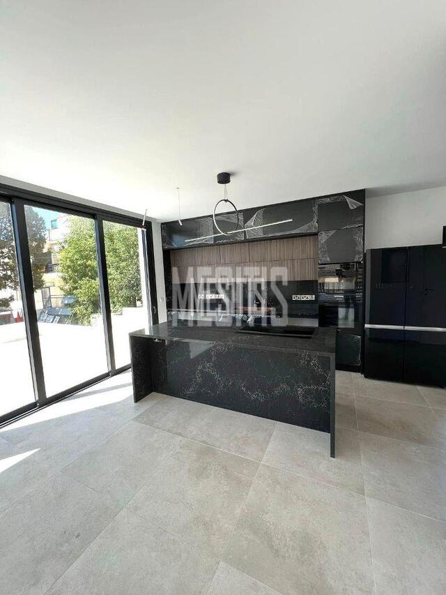 detachedHouse-738261e0-fdc8-4774-acf1-228d09da2d2c_Wtr.jpg